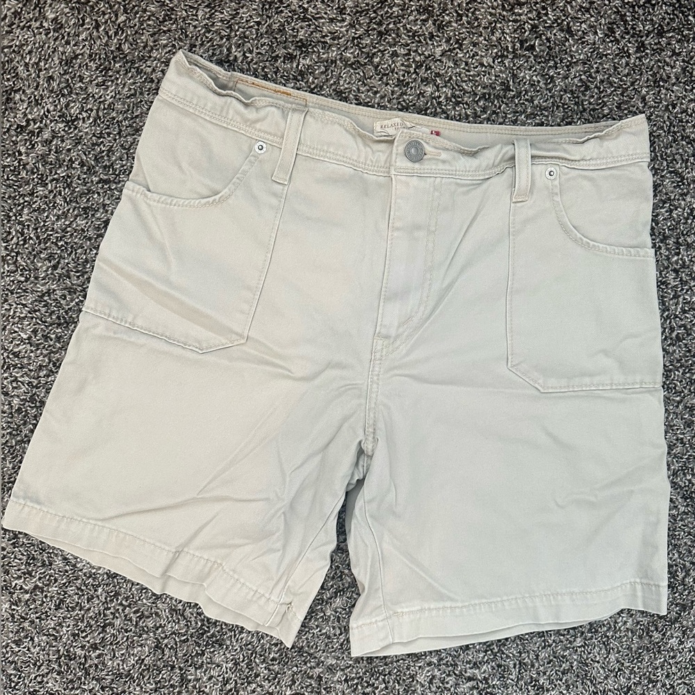 Size 12 550 Levi’s relaxed shorts